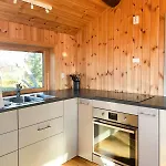 Dom wakacyjny Modernized Log At Ljosheim